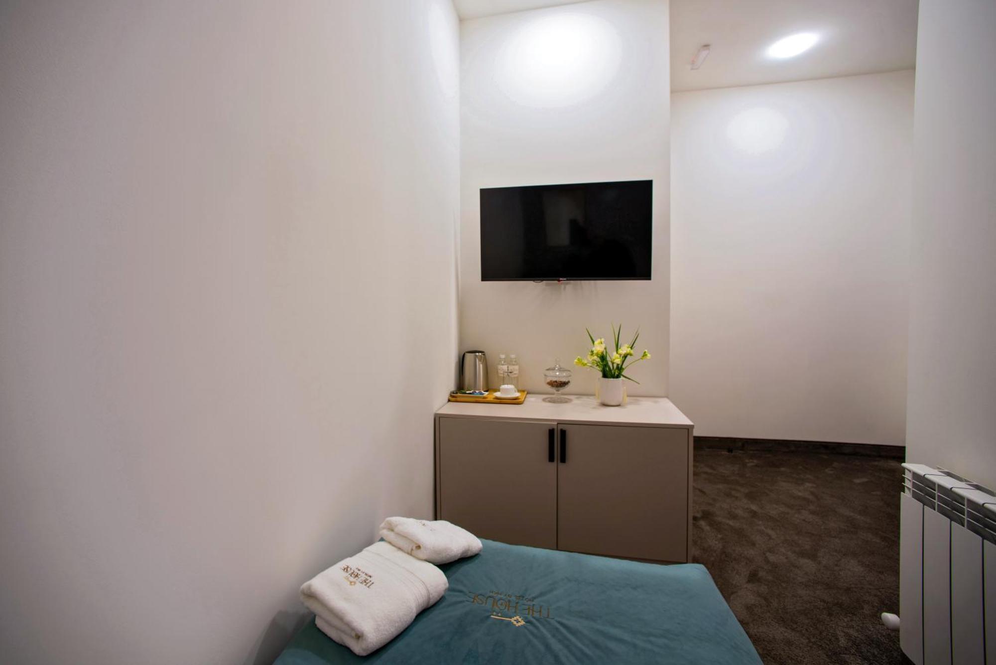 The House Hotel เยเรวาน ภายนอก รูปภาพ