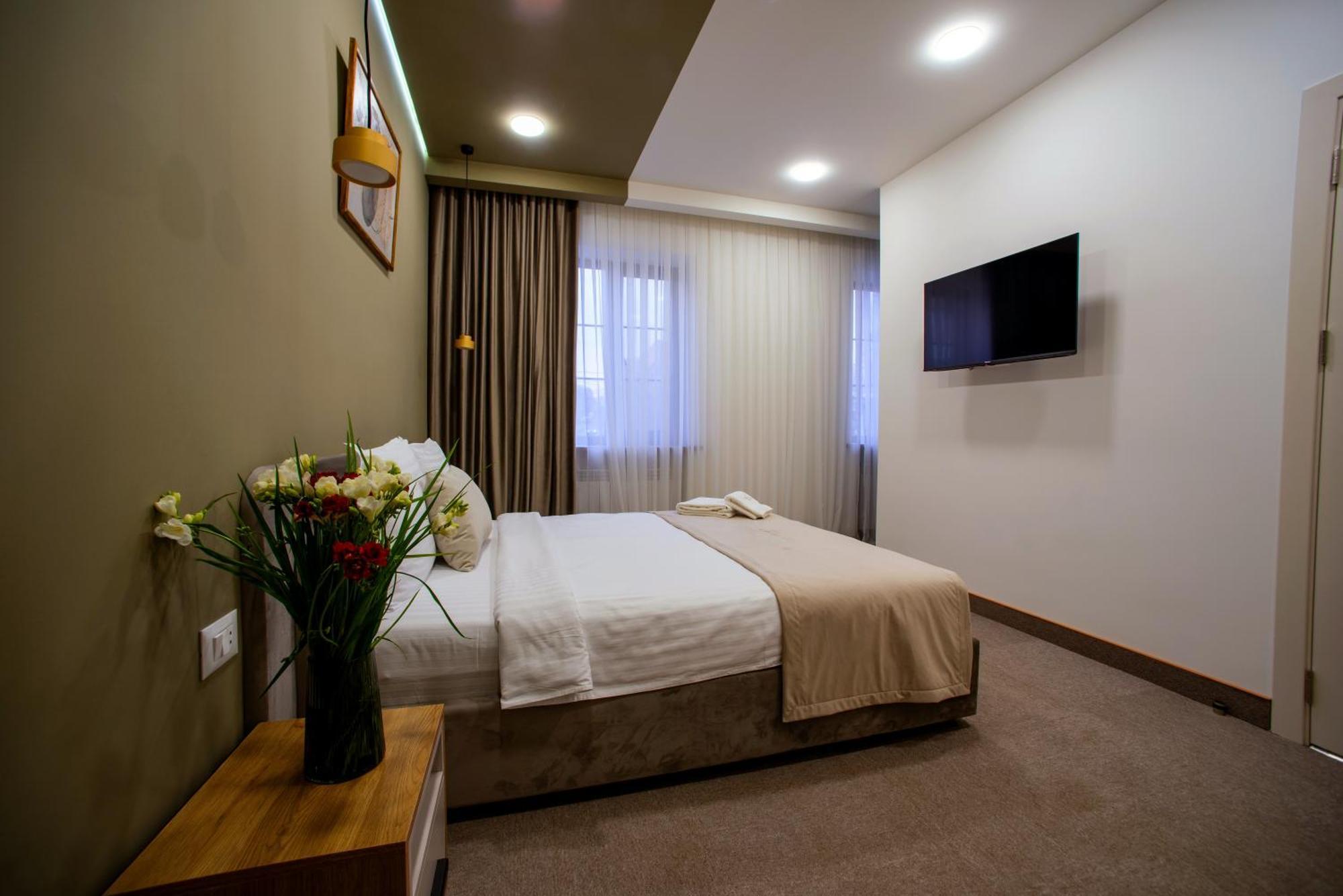 The House Hotel เยเรวาน ภายนอก รูปภาพ