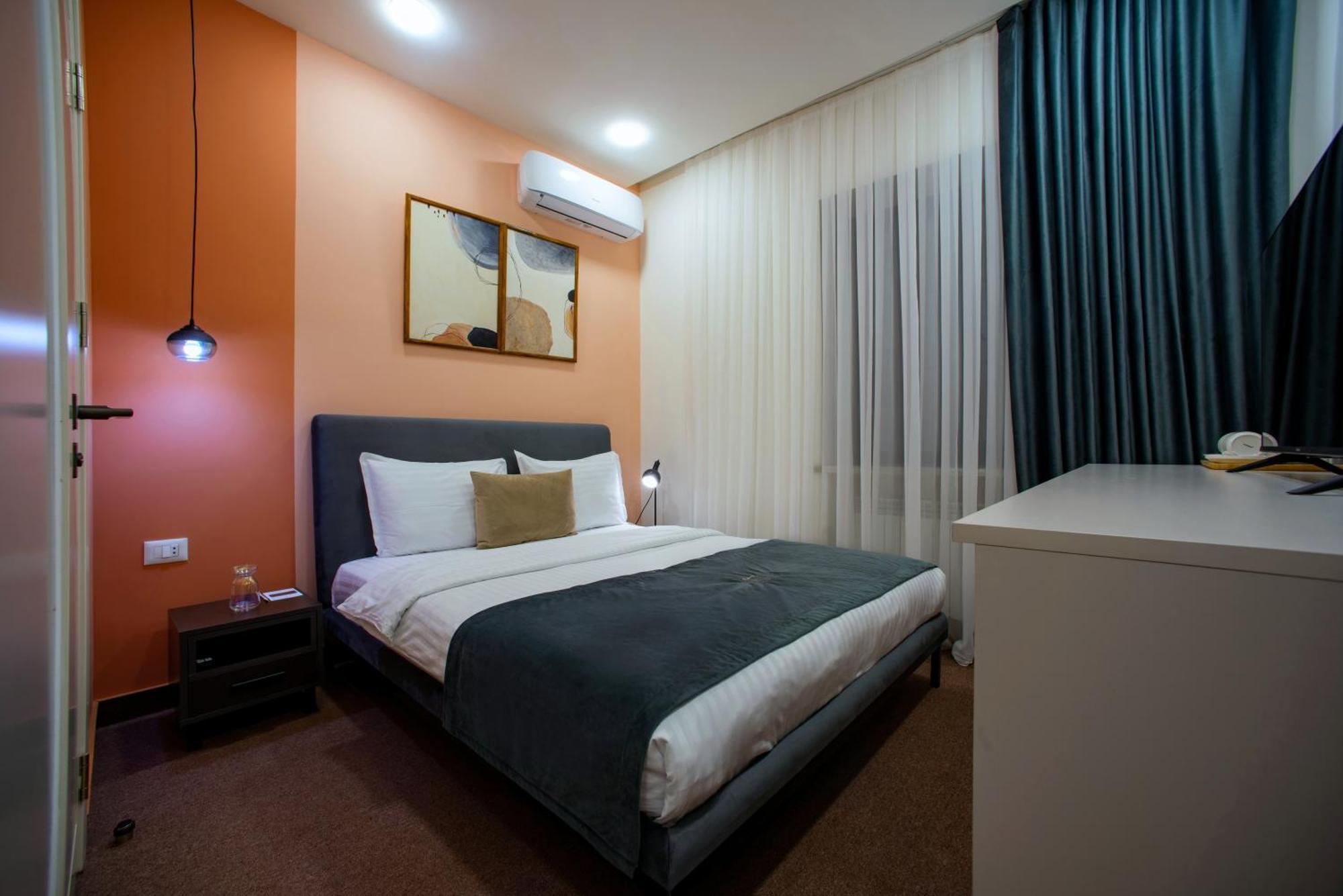 The House Hotel เยเรวาน ภายนอก รูปภาพ
